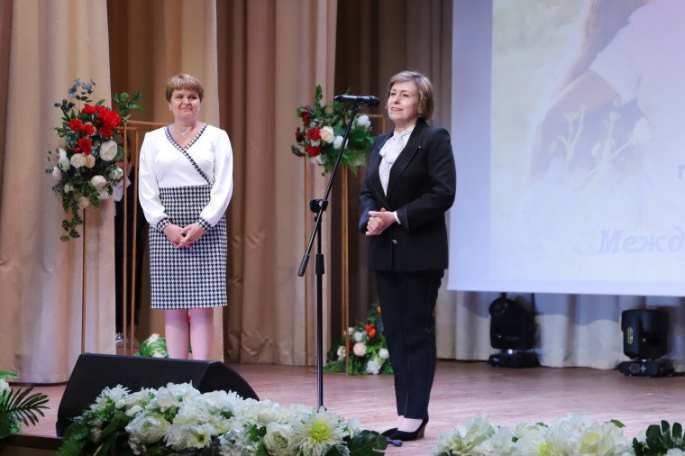 23 многодетные матери района удостоены почётных знаков Белгородской области «Материнская слава».