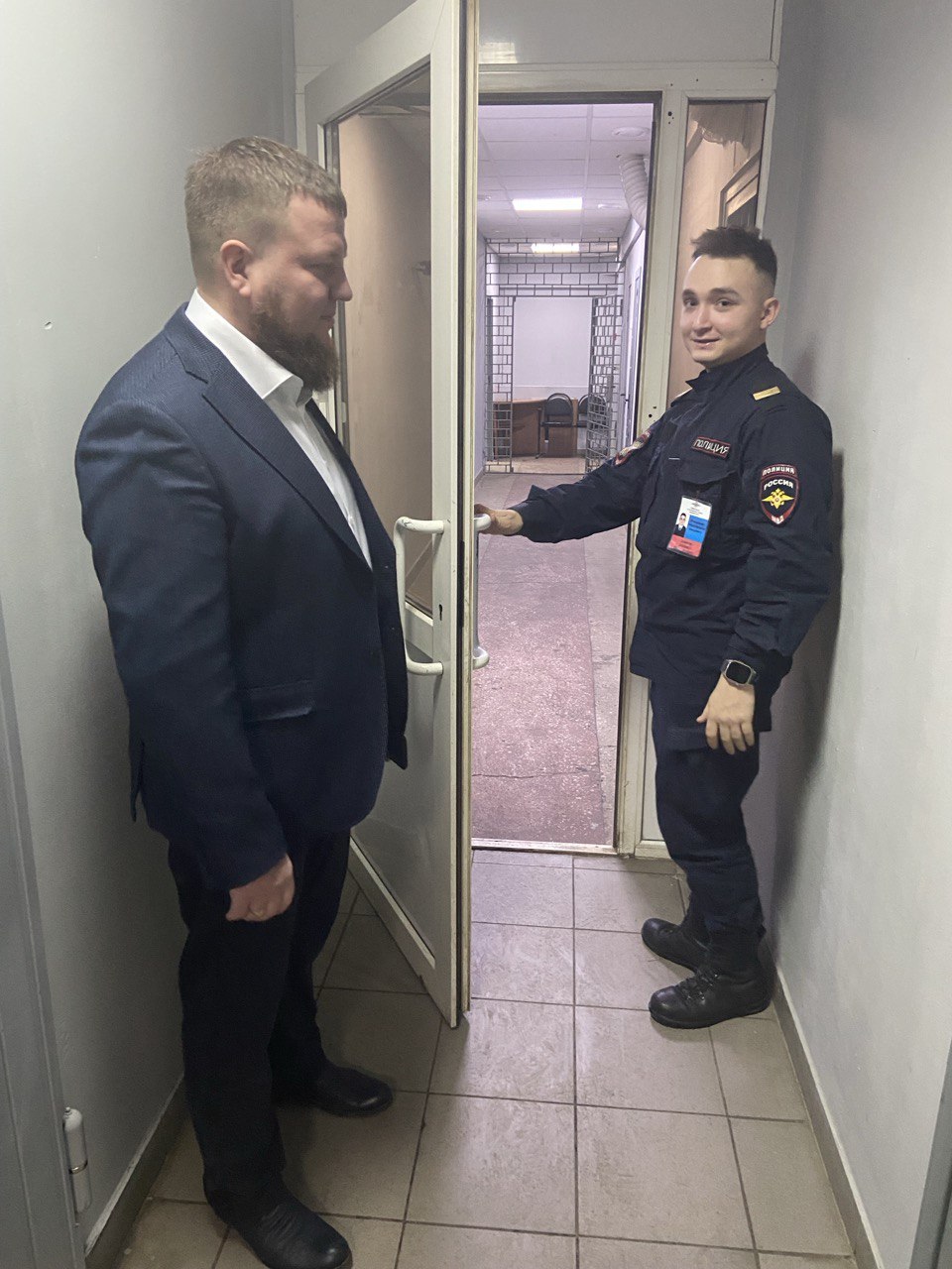 Председатель Общественного совета при ОМВД России по Белгородскому району проинспектировал условия содержания лиц, доставляемых в отдел.