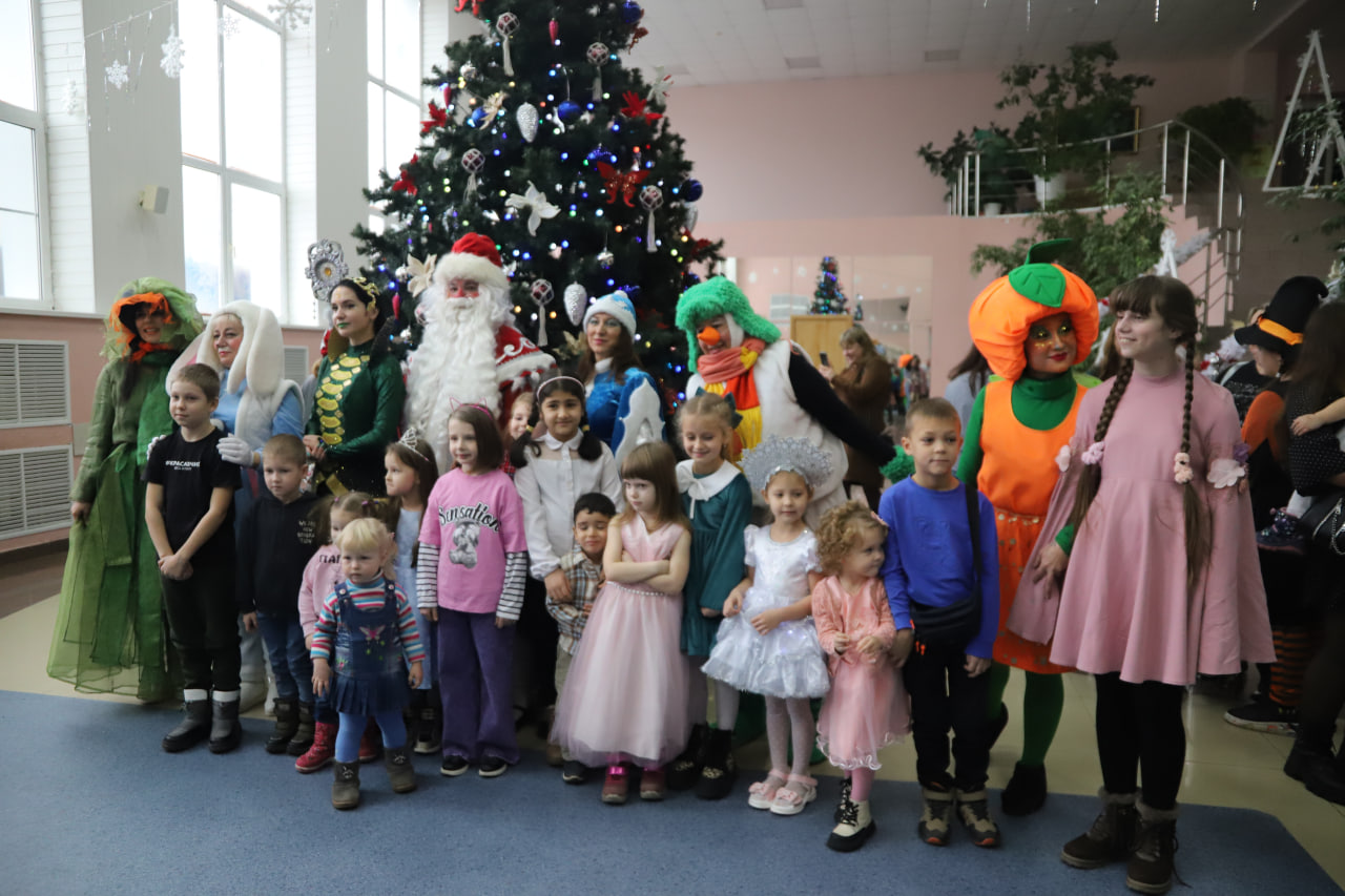 Весело и ярко в Белгородском районе прошли праздничные ёлки.