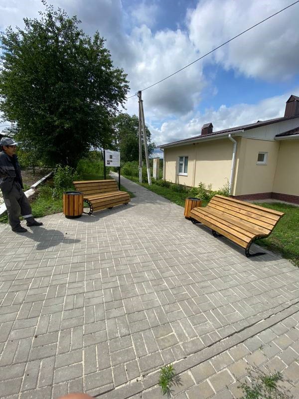 В селе Нечаевка завершено благоустройство общественной территории.