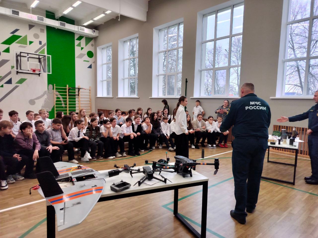 В Новосадовской школе прошла важная встреча, посвящённая безопасности.