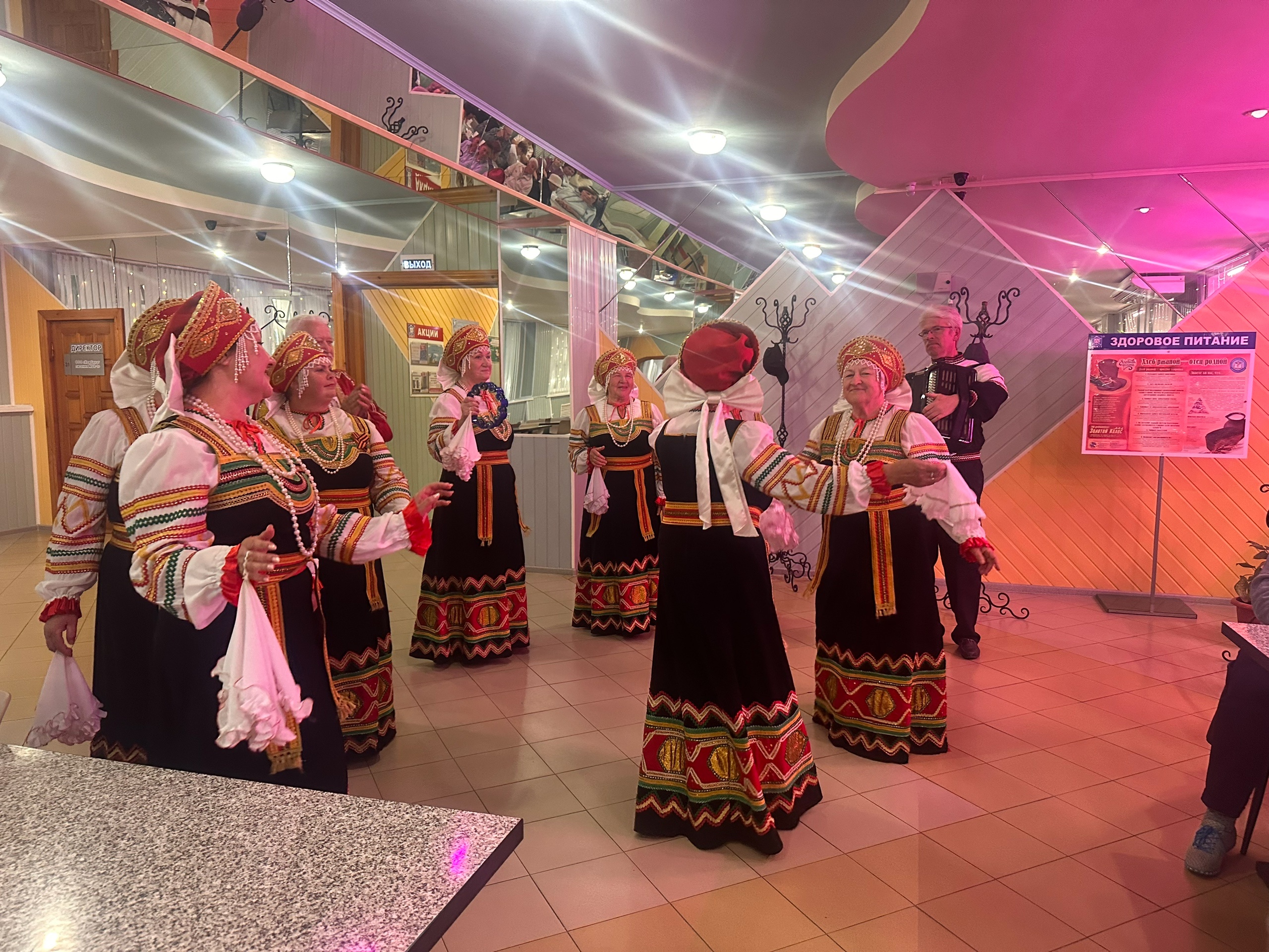 Для жителей Яснозоренского поселения организовали экскурсию по Белгородскому району.