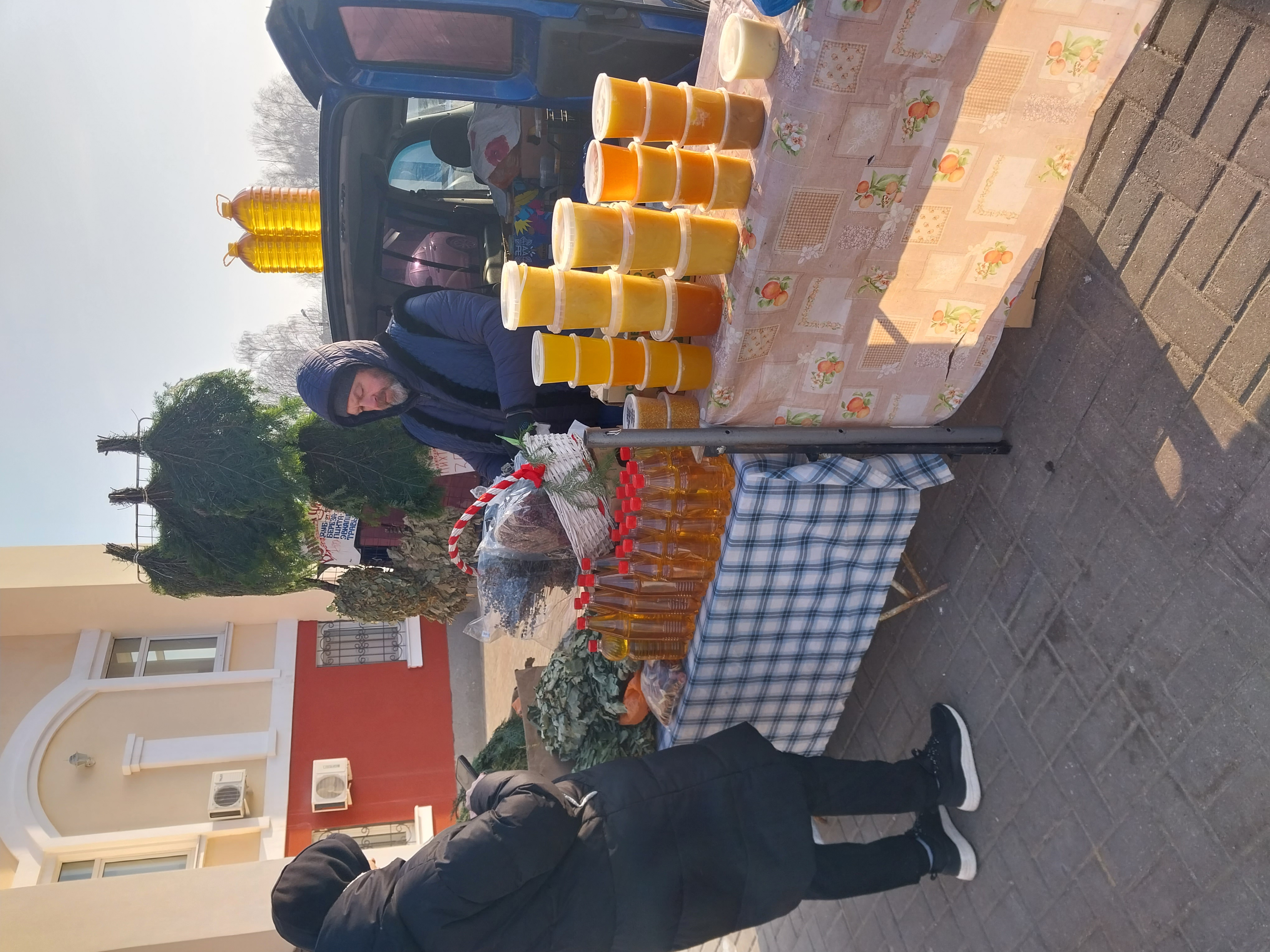 В Майском, Новосадовом, Весёлой Лопани и Бессоновке прошли традиционные ярмарки.