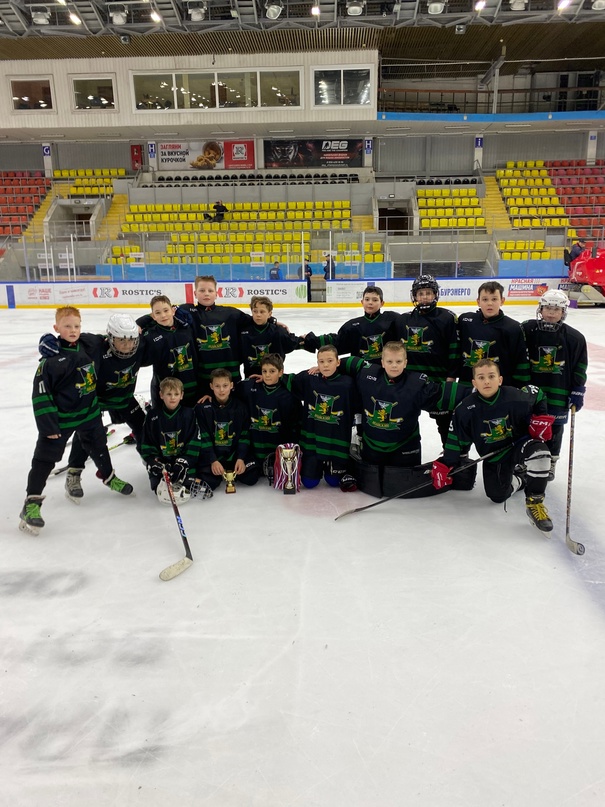 Юные хоккеисты Белгородского района отстояли звание лучших на турнире «Ледовое сражение».