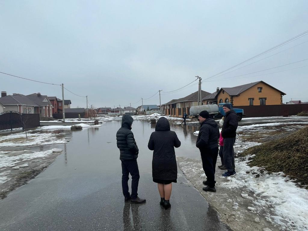 В Белгородском районе оперативно реагируют на вопросы жителей по подтоплению земельных участков