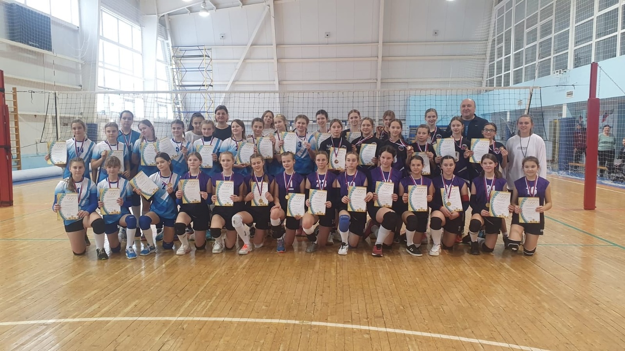 Спортсменки ДЮСШ Белгородского района заняли третье место в открытом первенстве Яковлевского городского округа по волейболу