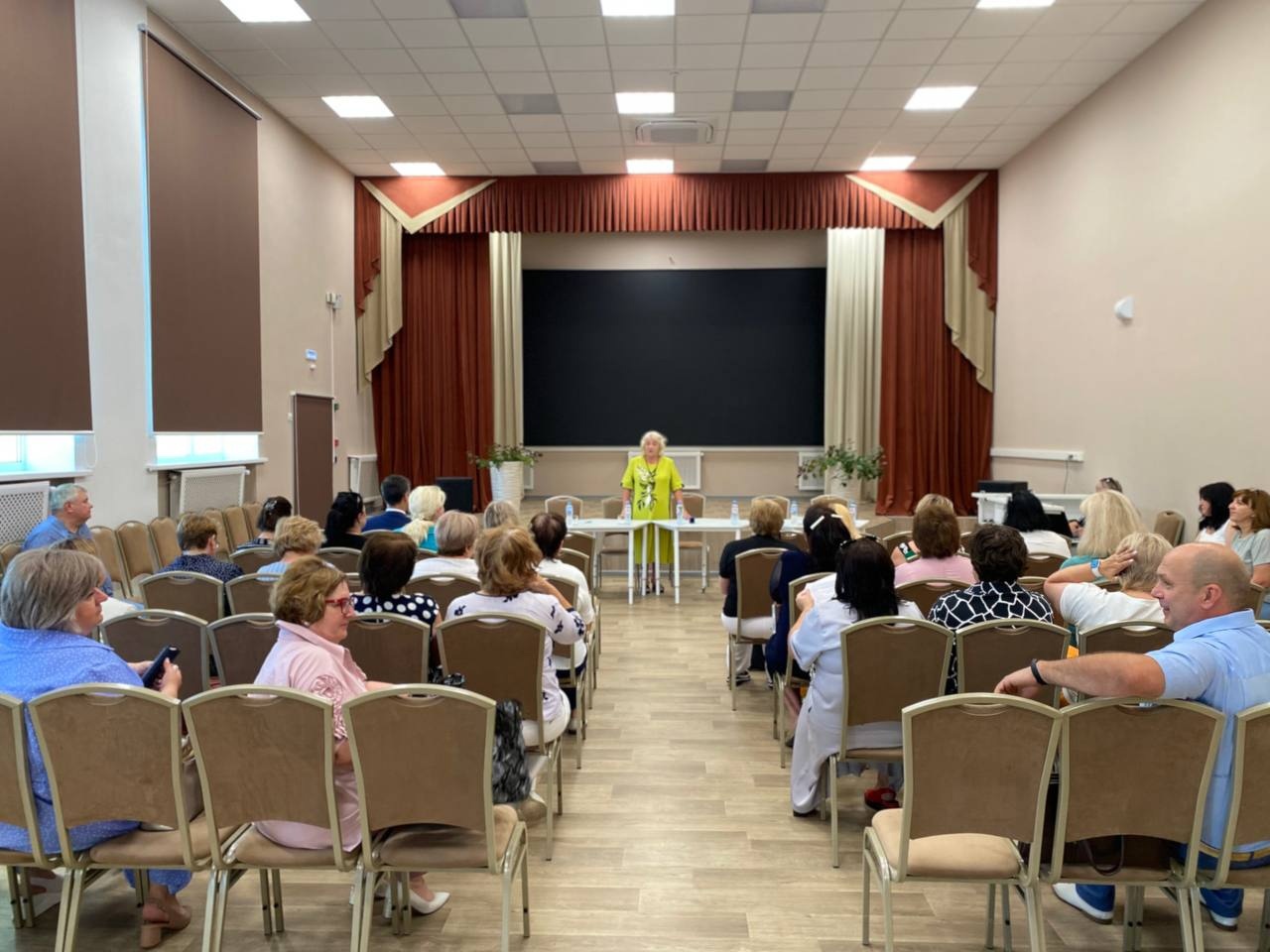 В Хохловской школе прошло заседание муниципального методического объединения руководителей общеобразовательных учреждений Белгородского района.