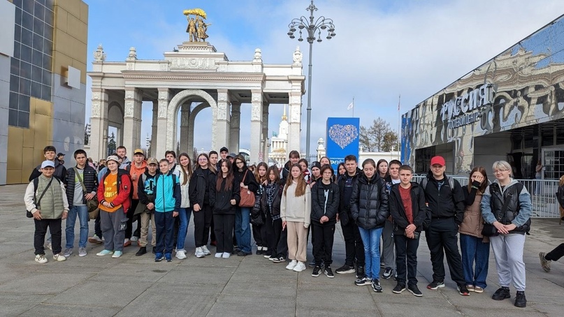 Активисты Белгородского района посетили Международную выставку-форум «Россия».