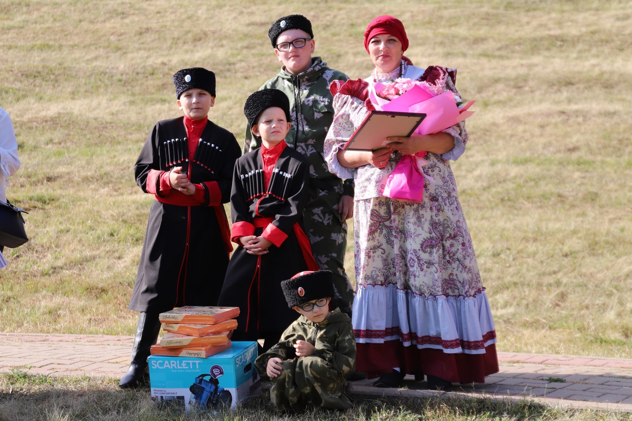 Семьи Белгородского района могут поучаствовать в акции «Крепка семья – крепка Россия».