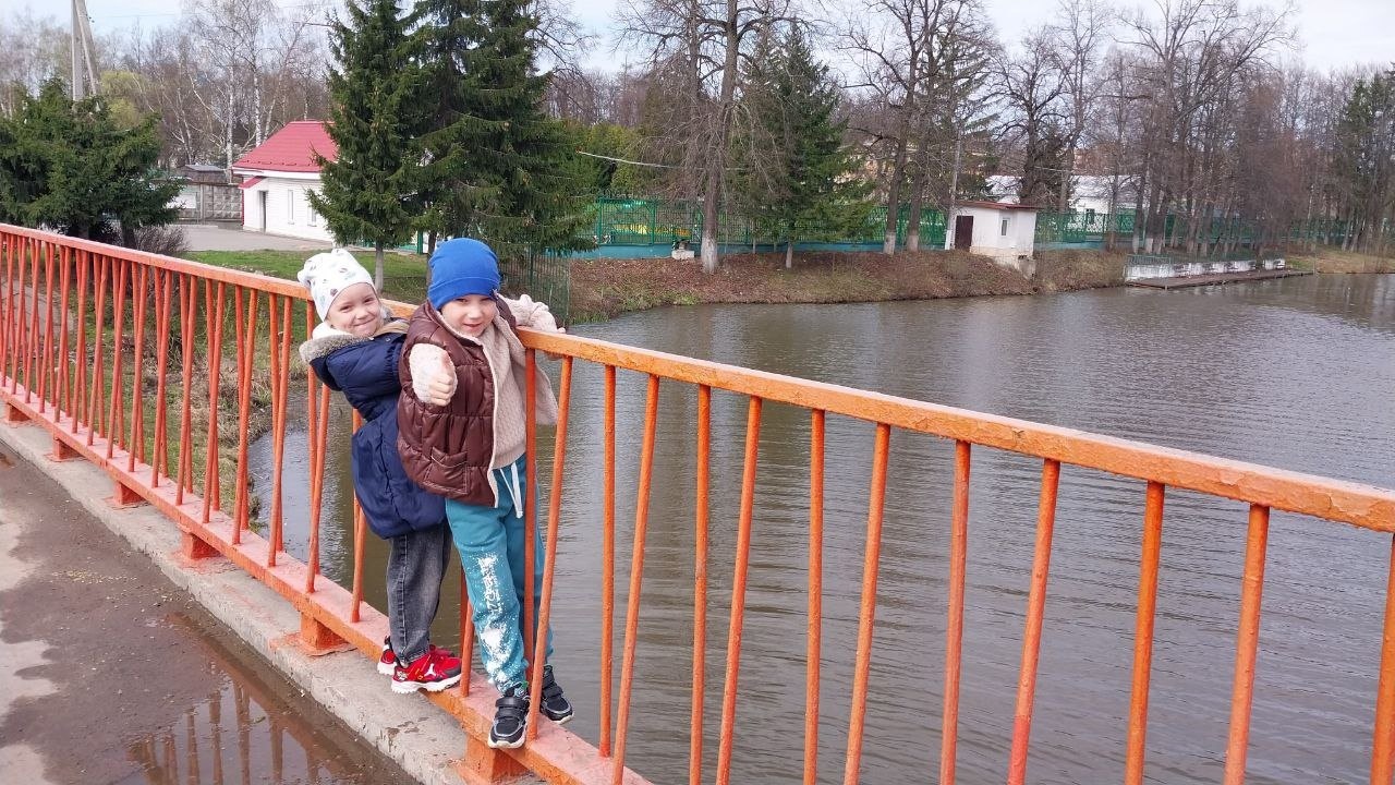 Воспитанники образовательных учреждений Белгородского района участвуют в акциях «Добрая суббота» и «Семейный клуб выходного дня».