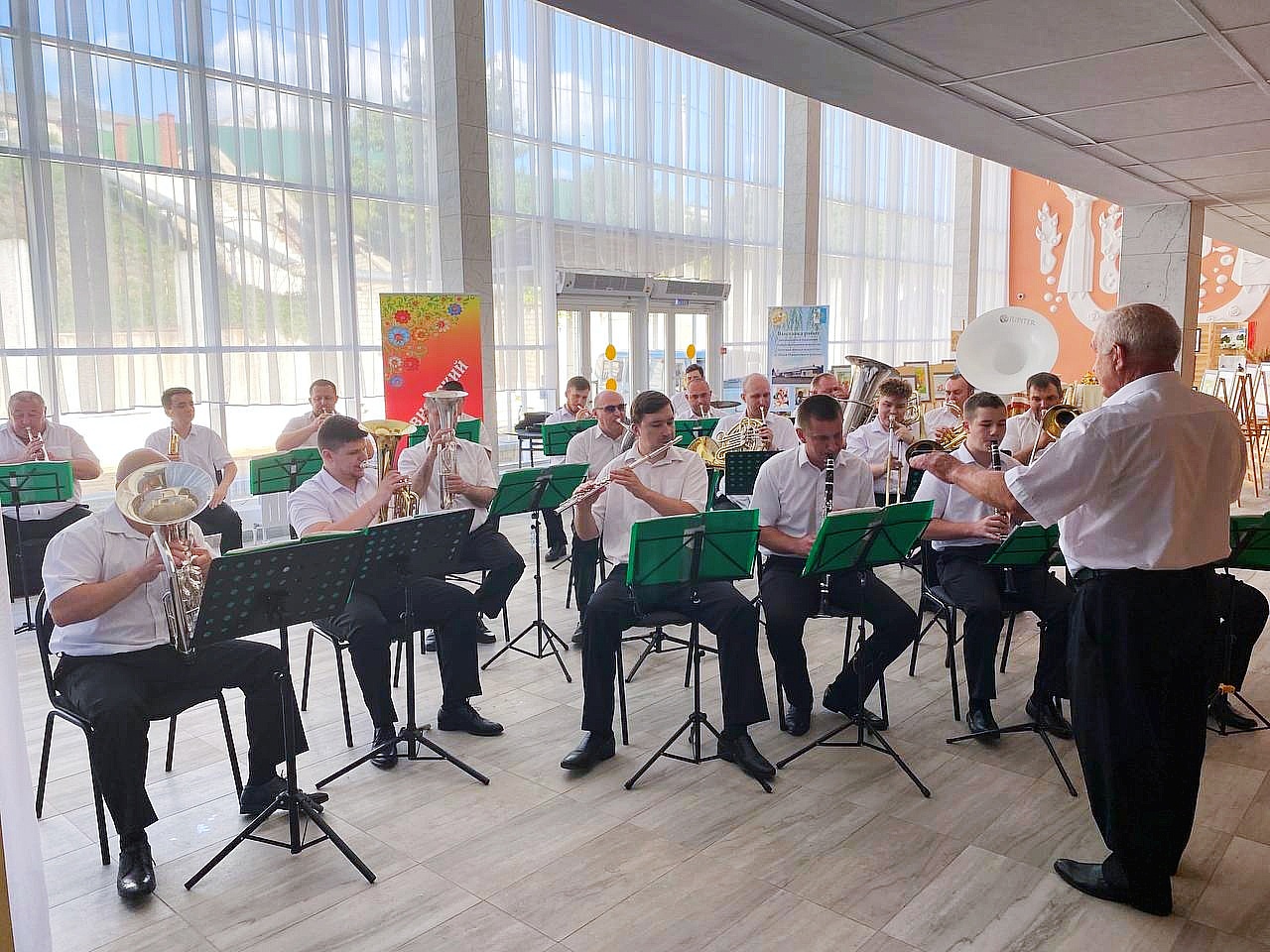 Муниципальный оркестр Белгородского района своим виртуозным выступлением украсил областной музыкальный фестиваль «Парк. Лето. Музыка. Оркестр».