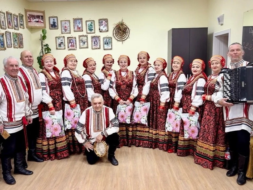 Артисты Белгородского муниципального округа покорили региональный этап Всероссийского хорового фестиваля народного пения.