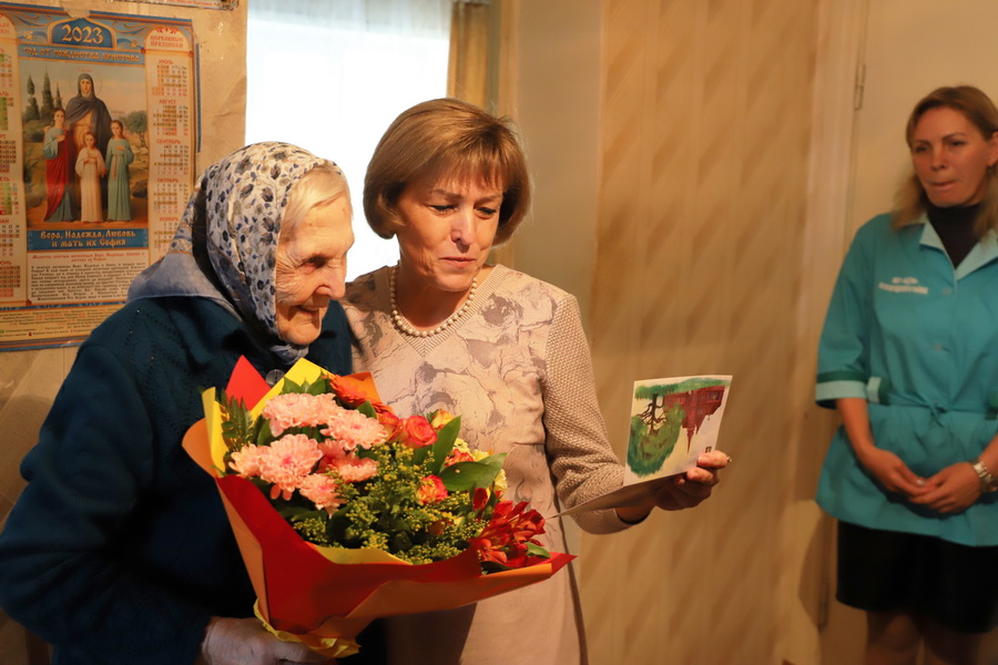 Ветерану Великой отечественной войны Надежде Семёновне Малаевой исполнилось 99 лет.