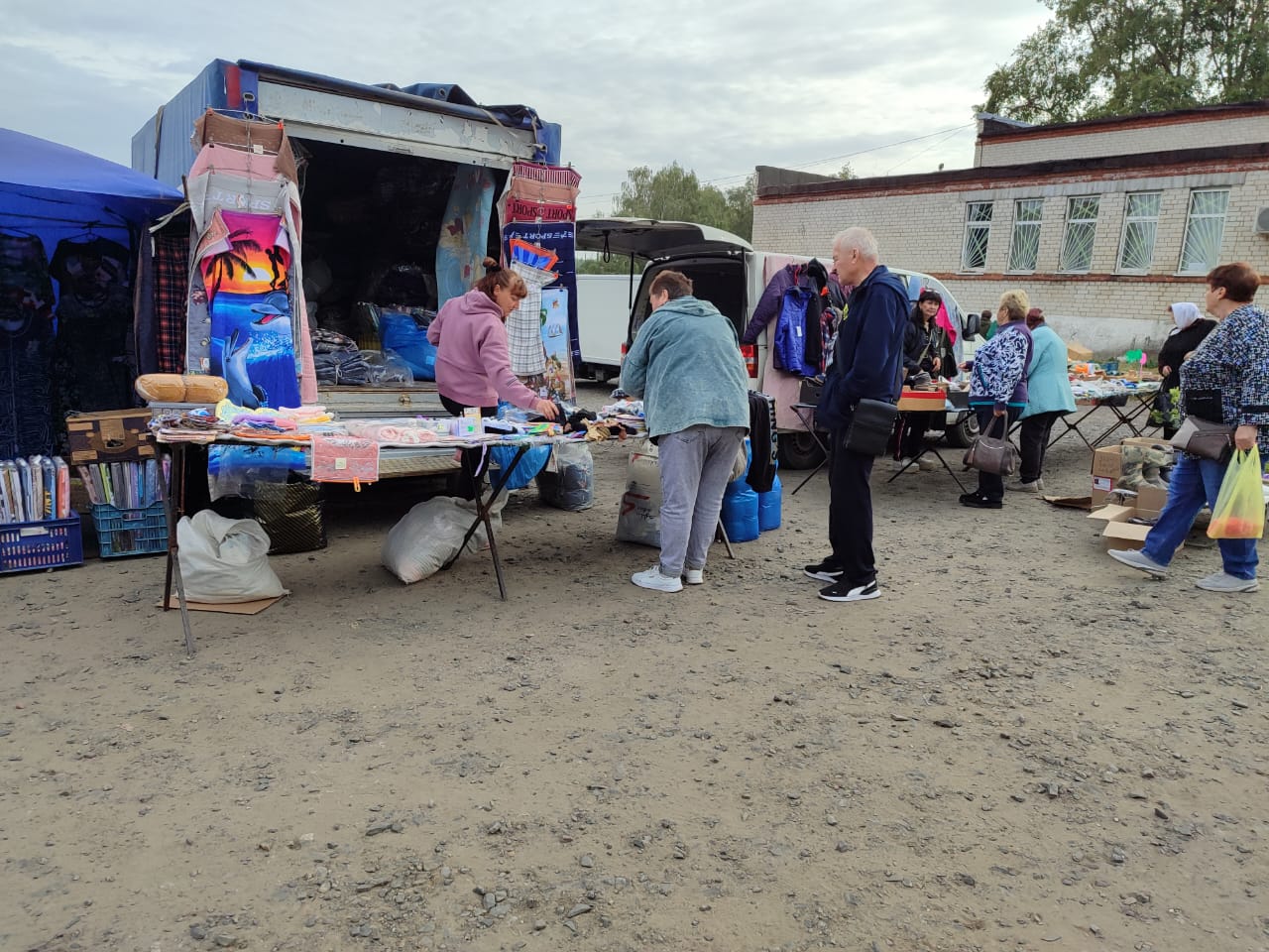 В Белгородском районе продолжается проведение периодических ярмарок.