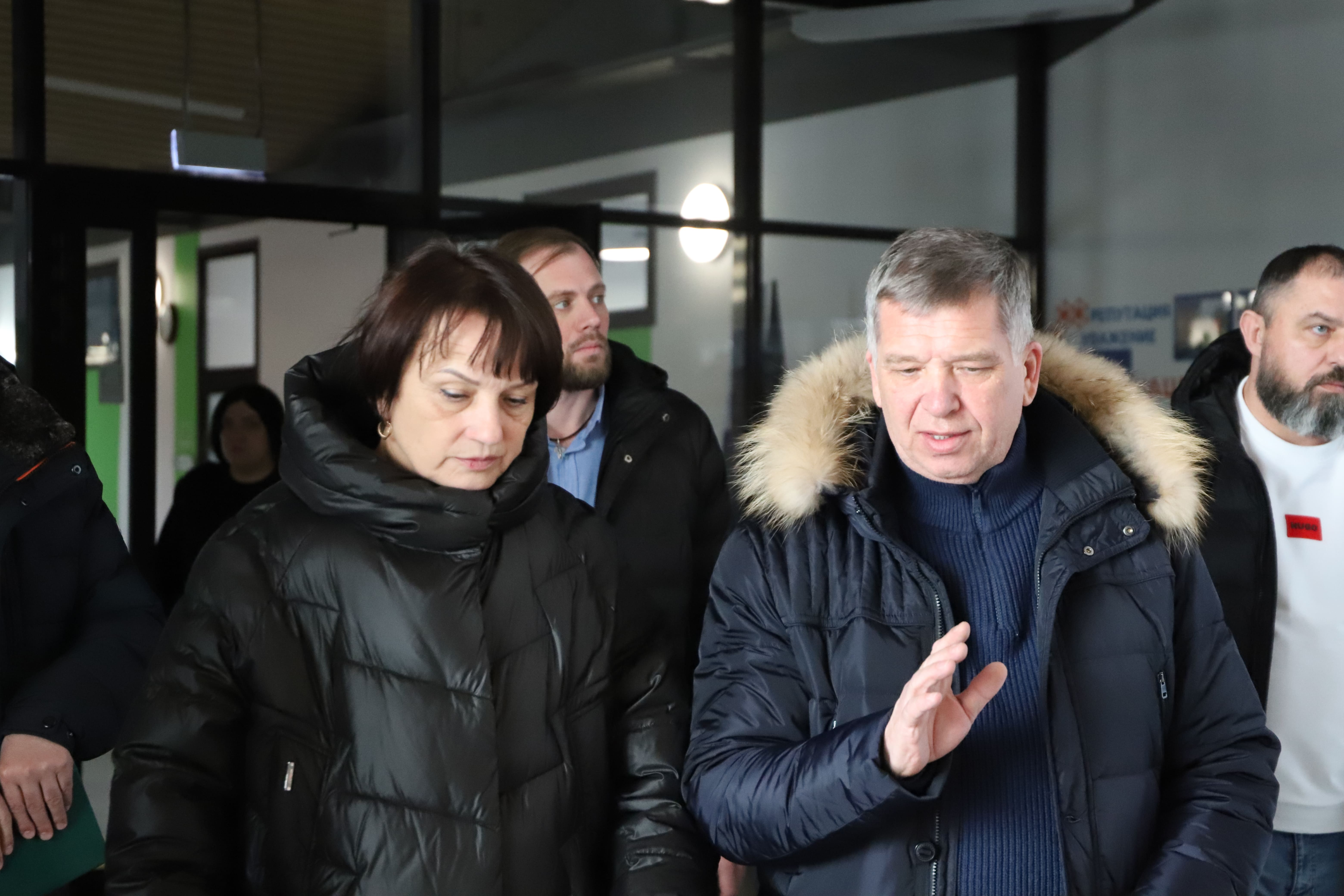 Татьяна Круглякова проверила состояние начальной школы «Парус Детства» в селе Репное.