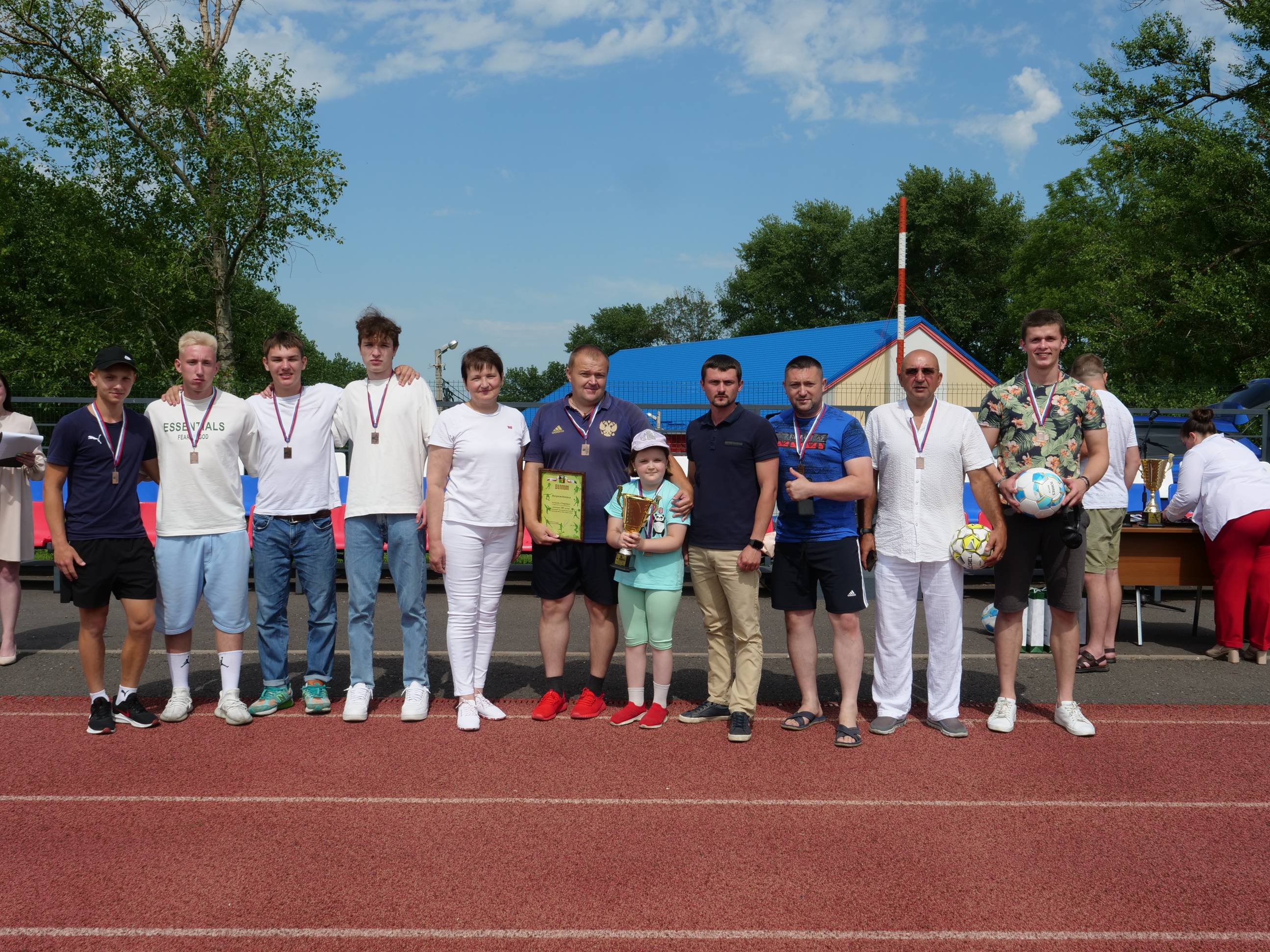 В посёлке Октябрьском прошло торжественное открытие Чемпионата Белгородского района по футболу 8х8.