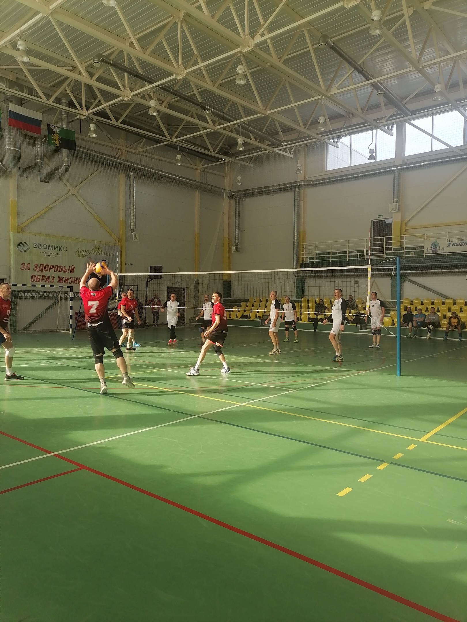 Ежегодный открытый турнир по волейболу, посвящённый Дню защитника Отечества, прошёл в Бессоновке.