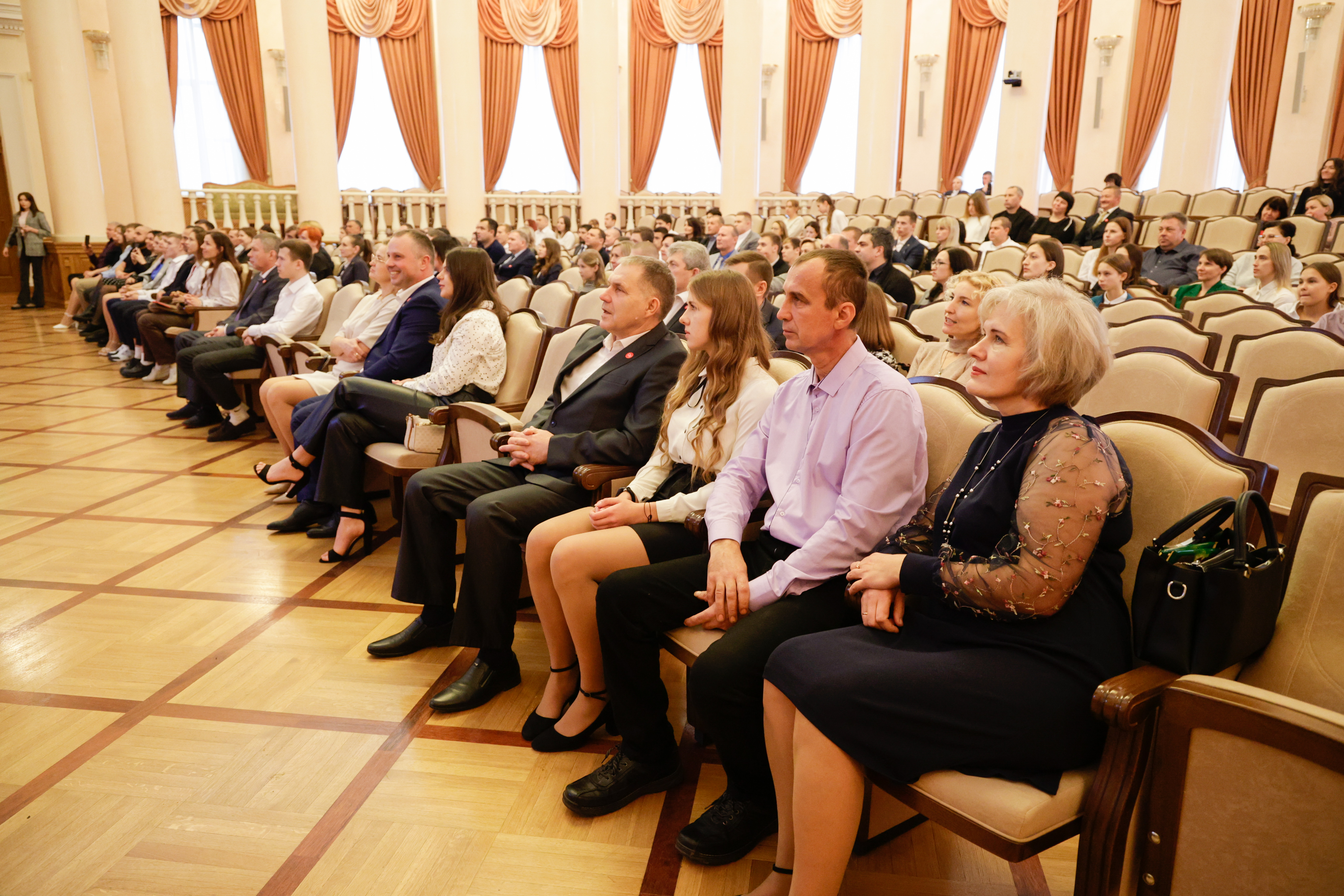 5 юных спортсменов Белгородского района получили именные стипендии губернатора области