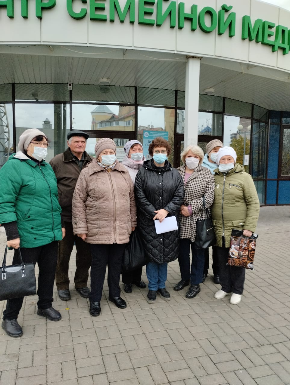 Пенсионеры Белгородского района активно пользуются услугой подвоза в медицинские учреждения.