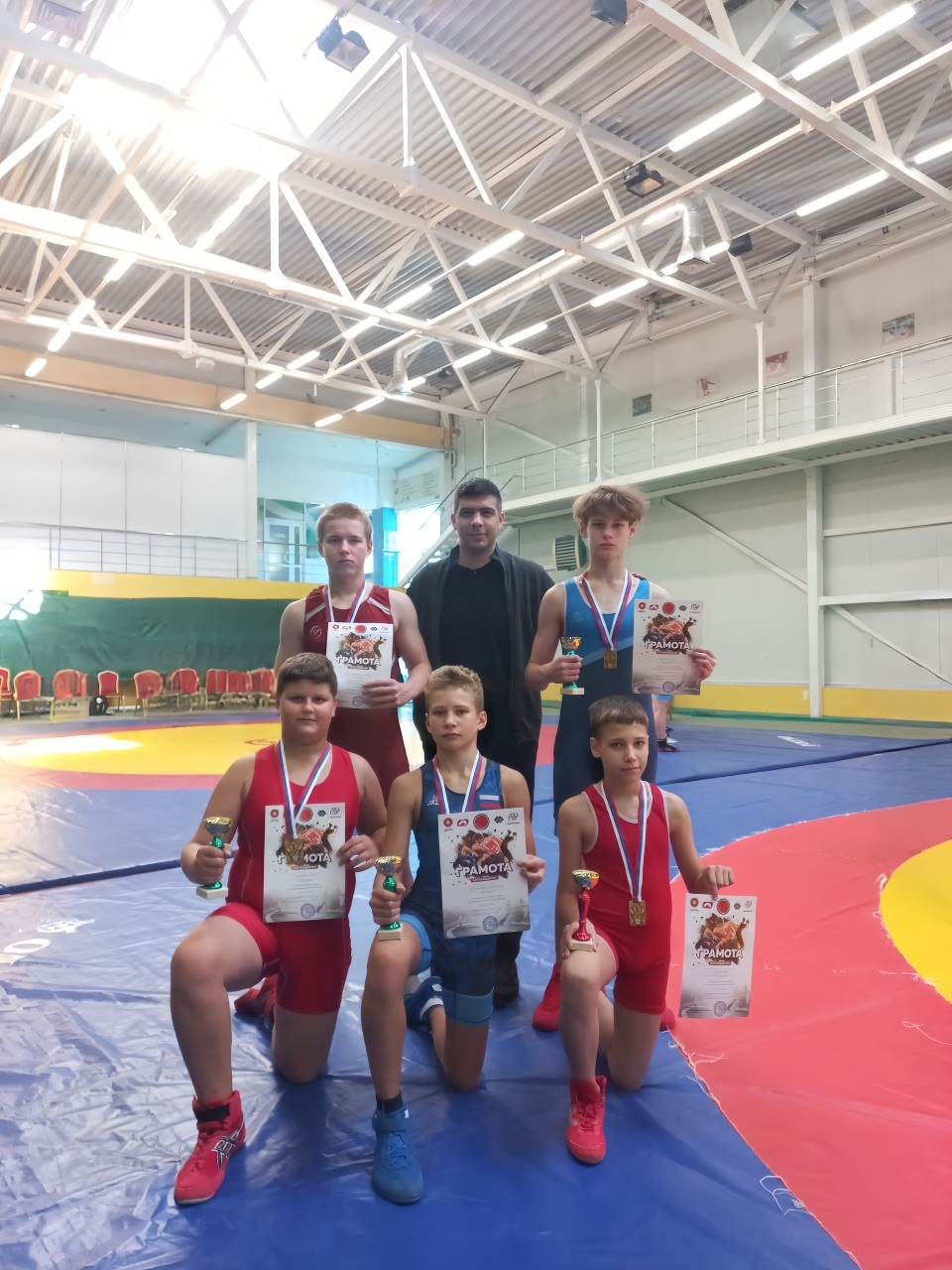 Наши спортсмены продолжают радовать своими спортивными достижениями.