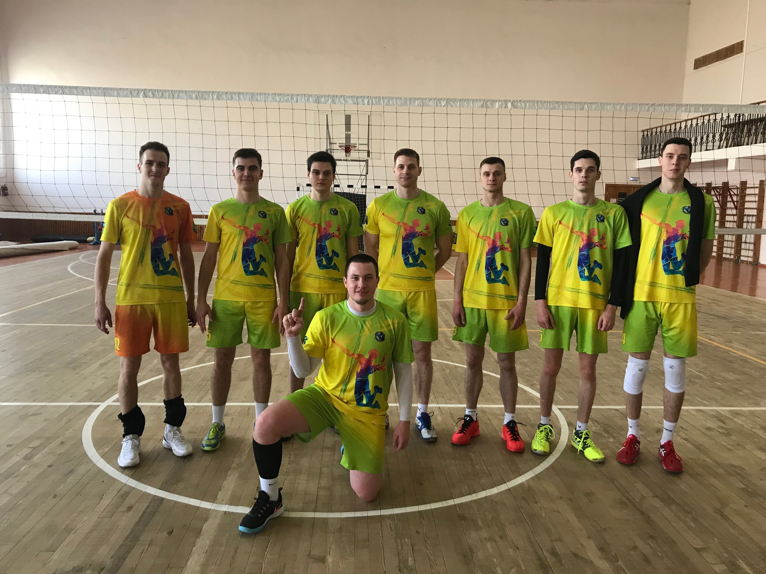 Сборная команда Белгородского района завоевала 3 место в финальных соревнованиях по волейболу в зачёт областной Спартакиады.