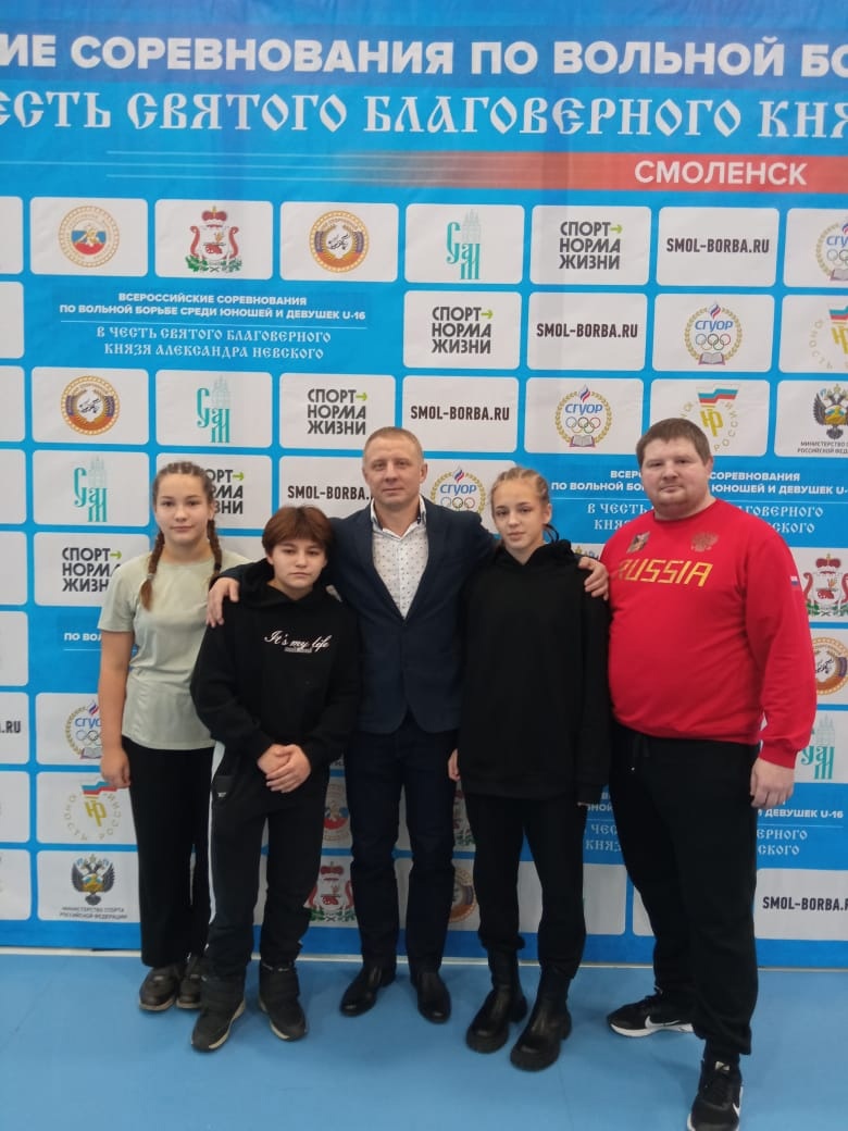 Юные борцы из Белгородского района стали обладателями наград Всероссийских соревнований