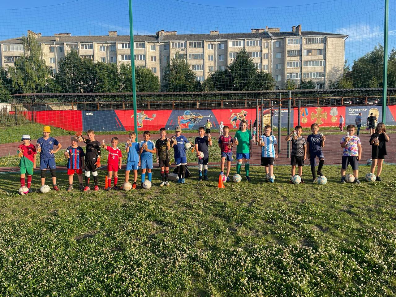 Жители Белгородского района продолжают активно участвовать в проекте «Дворовый тренер».