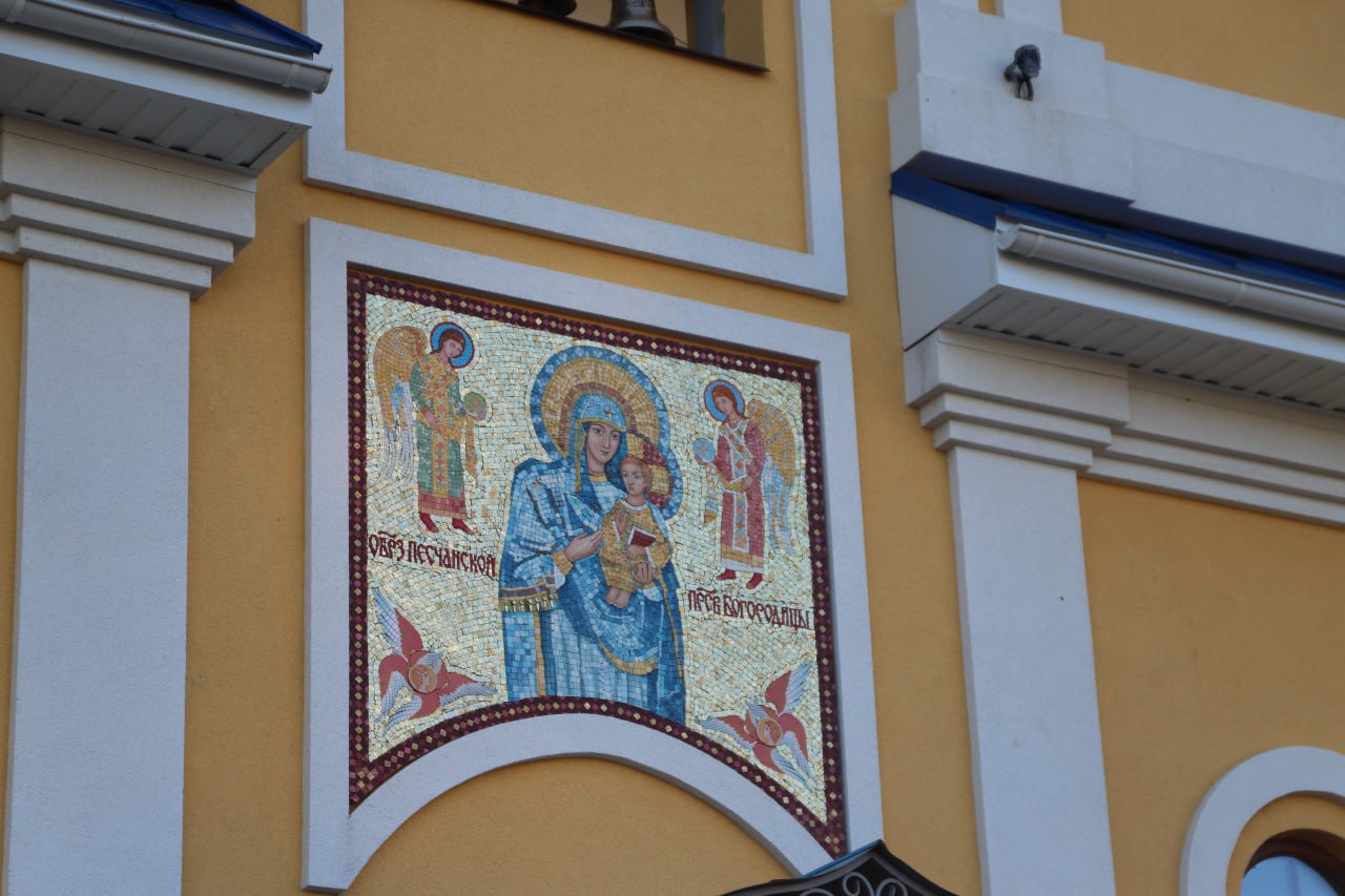 В селе Таврово освятили храм в честь иконы Божией Матери «Песчанская».