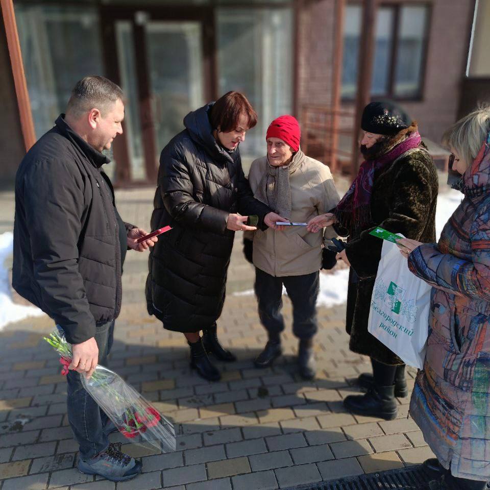 Ивану Петровичу Харкавому вручили юбилейную медаль «80 лет Победы в Великой Отечественной войне 1941-1945 годов».