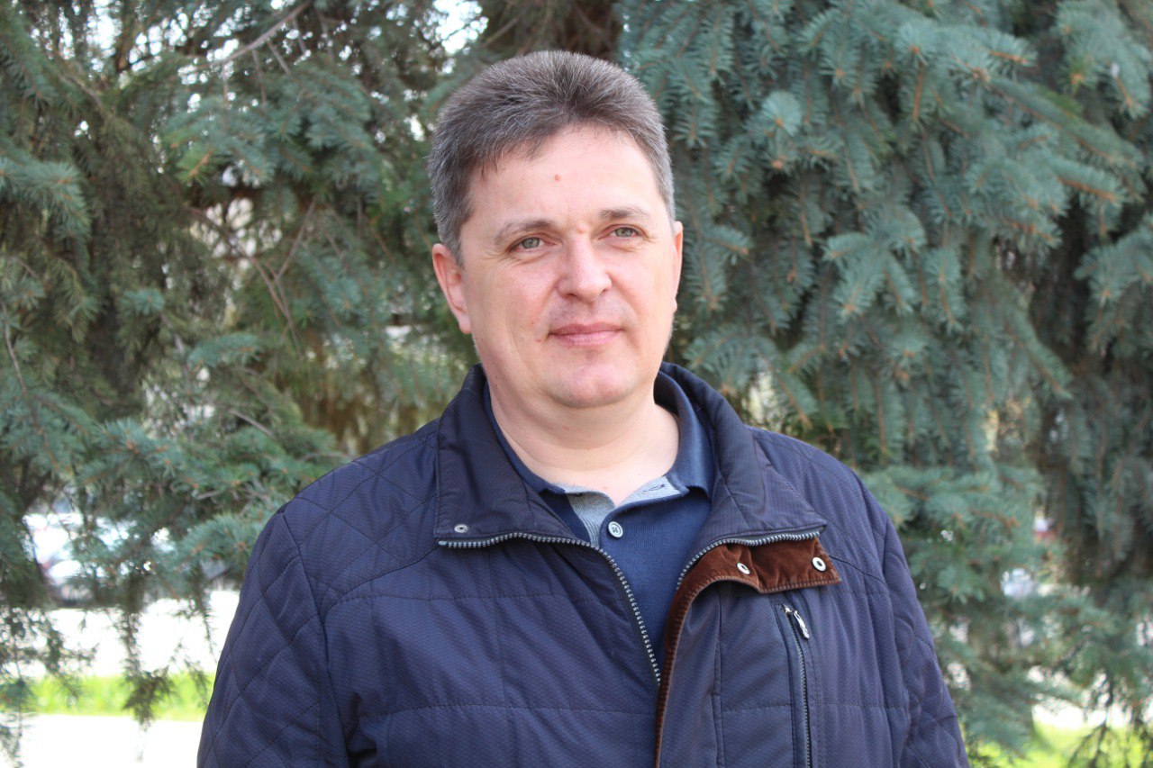 Александр Дукмас рассказал о стойкости жителей Октябрьского, работе администрации и планах на будущее.