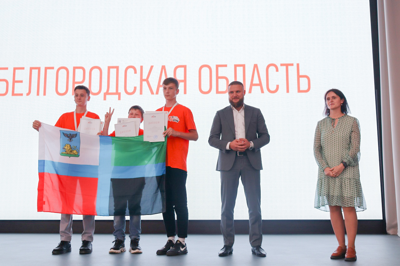 Призёром Всероссийского конкурса «АгроНТИ-2023» стал ученик Майской гимназии.