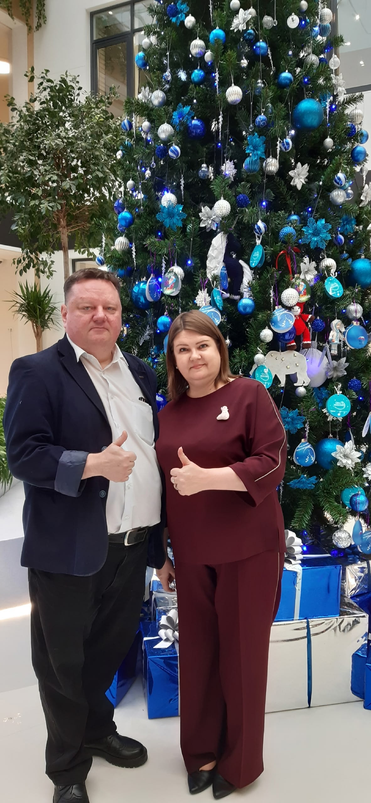 Председатель белгородской районной ТИК Владимир Белоусов поддержал акцию "Ёлка желаний".