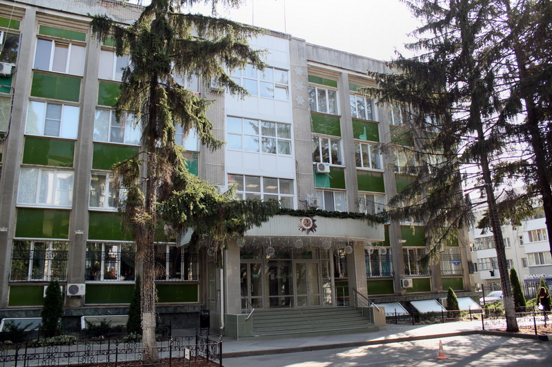 Здание администрации Белгородского района.