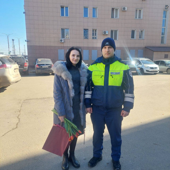 8 марта в каждый дом. 8 марта в каждый дом.