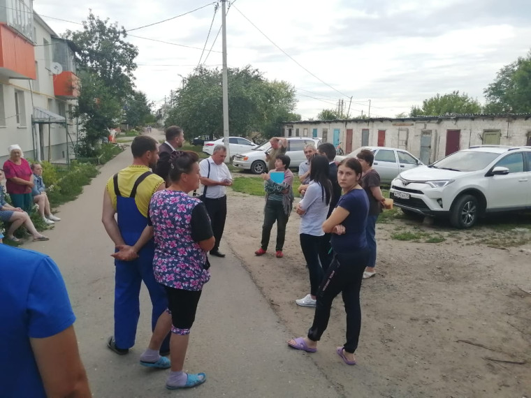 В селе Весёлая Лопань прошёл сход граждан. В селе Весёлая Лопань прошёл сход граждан.