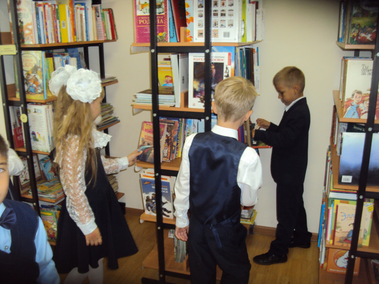 В библиотеке села Мясоедово провели ознакомительный урок для первоклассников.