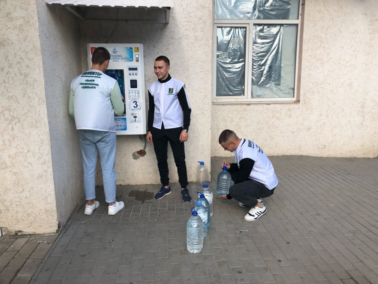Волонтёры посёлка Северный присоединились к акции «Помощь пожилому человеку». Волонтёры посёлка Северный присоединились к акции «Помощь пожилому человеку».