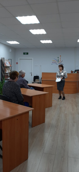 В Октябрьской библиотеке прошёл литературный час «Жизнь и необычные приключения писателя Владимира Войновича». В Октябрьской библиотеке прошёл литературный час «Жизнь и необычные приключения писателя Владимира Войновича».