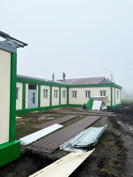 В посёлке Новосадовый продолжается строительство амбулатории.