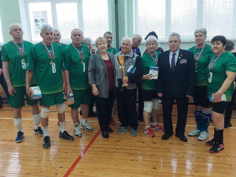 Команда Белгородского района стала победителем областного турнира по волейболу среди ветеранов.