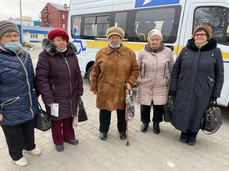 В Белгородском районе продолжается доставка граждан старше 65 лет в медицинские учреждения.