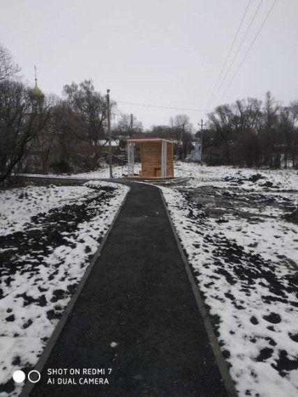 В Новой Нелидовке, вблизи реки Топлинка, благоустроили общественную территорию. В Новой Нелидовке, вблизи реки Топлинка, благоустроили общественную территорию.