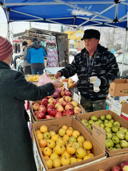 В Белгородском районе продолжаются традиционные ярмарки.