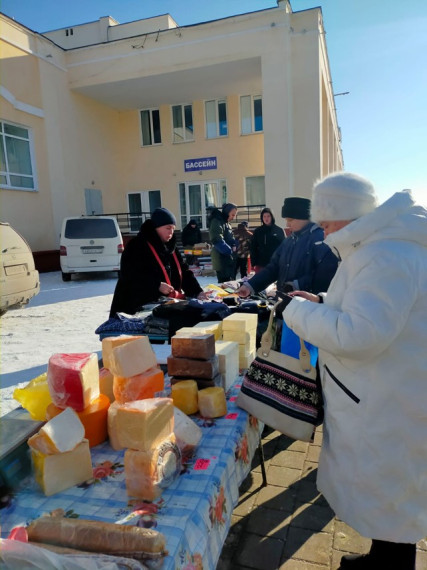 В поселениях Белгородского района продолжаются традиционные ярмарки.