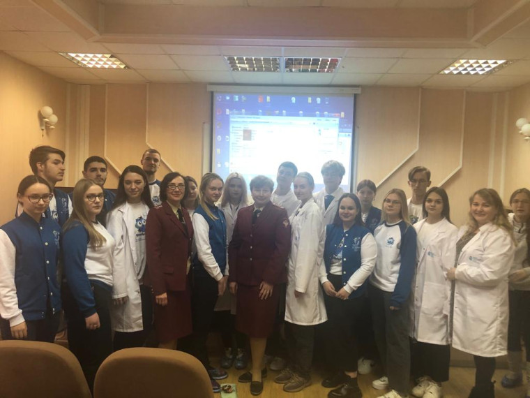 Обучающиеся медицинских классов нашего муниципалитета посетили профориентационное мероприятие. Обучающиеся медицинских классов нашего муниципалитета посетили профориентационное мероприятие.