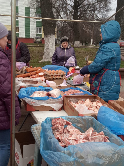 Продовольственные ярмарки выходного дня проходят в поселениях Белгородского района. Продовольственные ярмарки выходного дня проходят в поселениях Белгородского района.