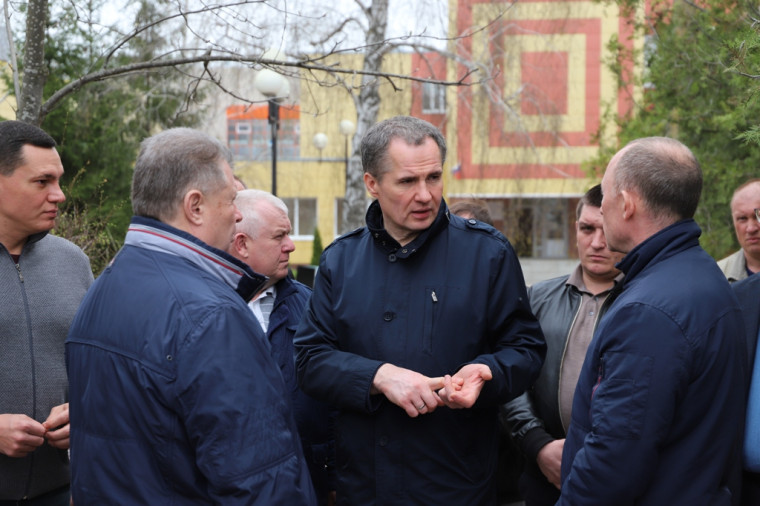 Вячеслав Гладков посетил с рабочим визитом Белгородский район. Вячеслав Гладков посетил с рабочим визитом Белгородский район.