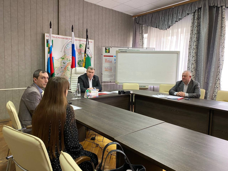 В Белгородском районе продолжает свою работу комиссия по жилищным вопросам граждан, отселённых в связи с введением режима ЧС. В Белгородском районе продолжает свою работу комиссия по жилищным вопросам граждан, отселённых в связи с введением режима ЧС.