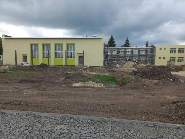 В Хохловской СОШ имени Василия Адонкина продолжается капитальный ремонт. В Хохловской СОШ имени Василия Адонкина продолжается капитальный ремонт.