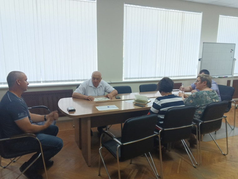 Продолжается работа с жителями Белгородского района, вынужденно покинувшими свои дома в связи с введением режима ЧС. Продолжается работа с жителями Белгородского района, вынужденно покинувшими свои дома в связи с введением режима ЧС.